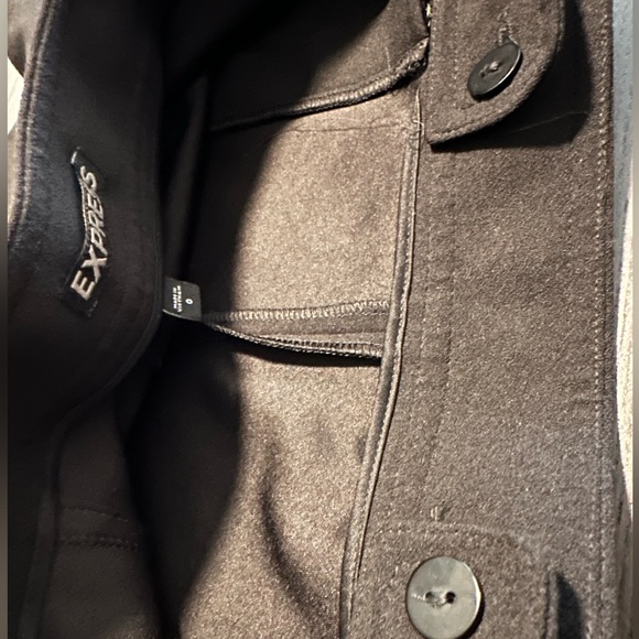 Express Zip-Up Gold Zipper Black Stretch Shorts in Size 0 (Like New!) - Picture 4 of 6